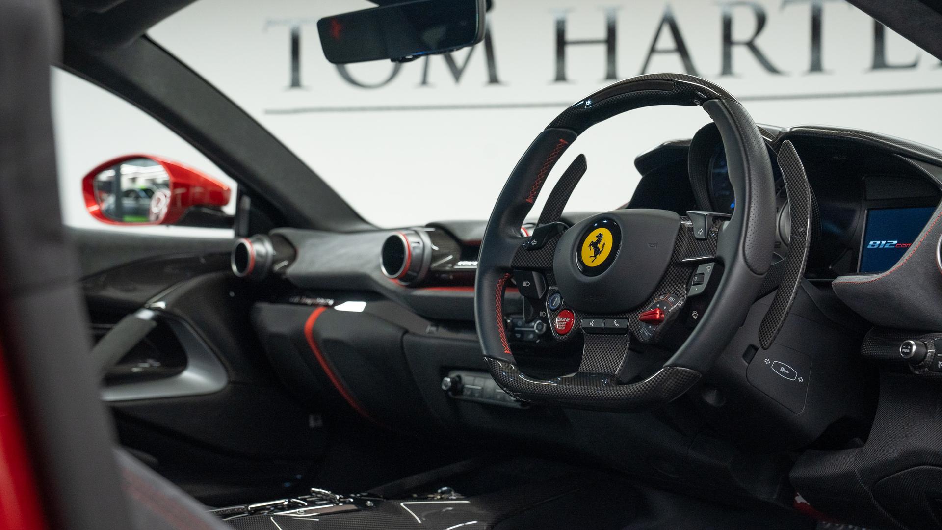 Ferrari 812 Photo 60111606-0d27-4602-8c1a-b03df4b8854f.jpg