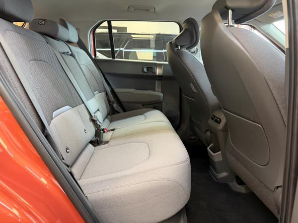Kia EV3 Standard Range 58.3kWh Air SUV 5dr Electric Auto (201 bhp) Photo 9