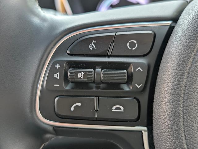 Kia Niro Photo 60257787-90bf-47e1-9389-c3a0f2cab867.jpg