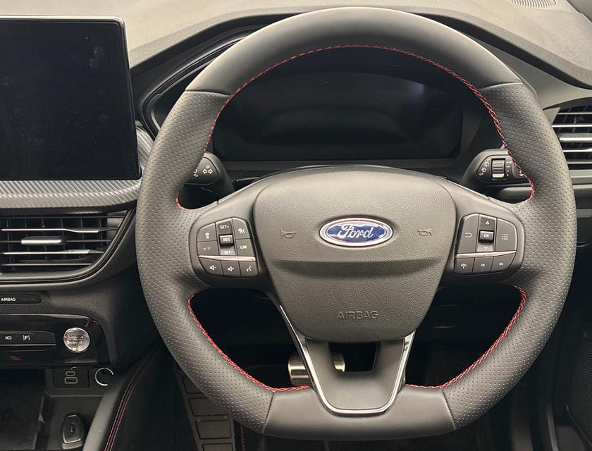Ford Kuga Photo 60331a75-3bcb-40ff-ba6b-4644d524b054.jpg