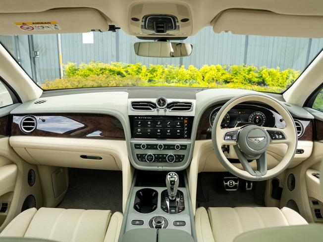 BENTLEY Bentayga Photo 4