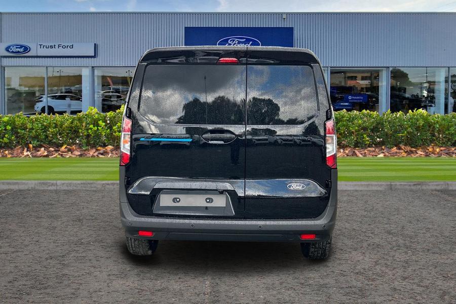 Ford E-TRANSIT COURIER Photo 60364bcc-1fe2-47df-bedc-1622ac266f9c.jpg