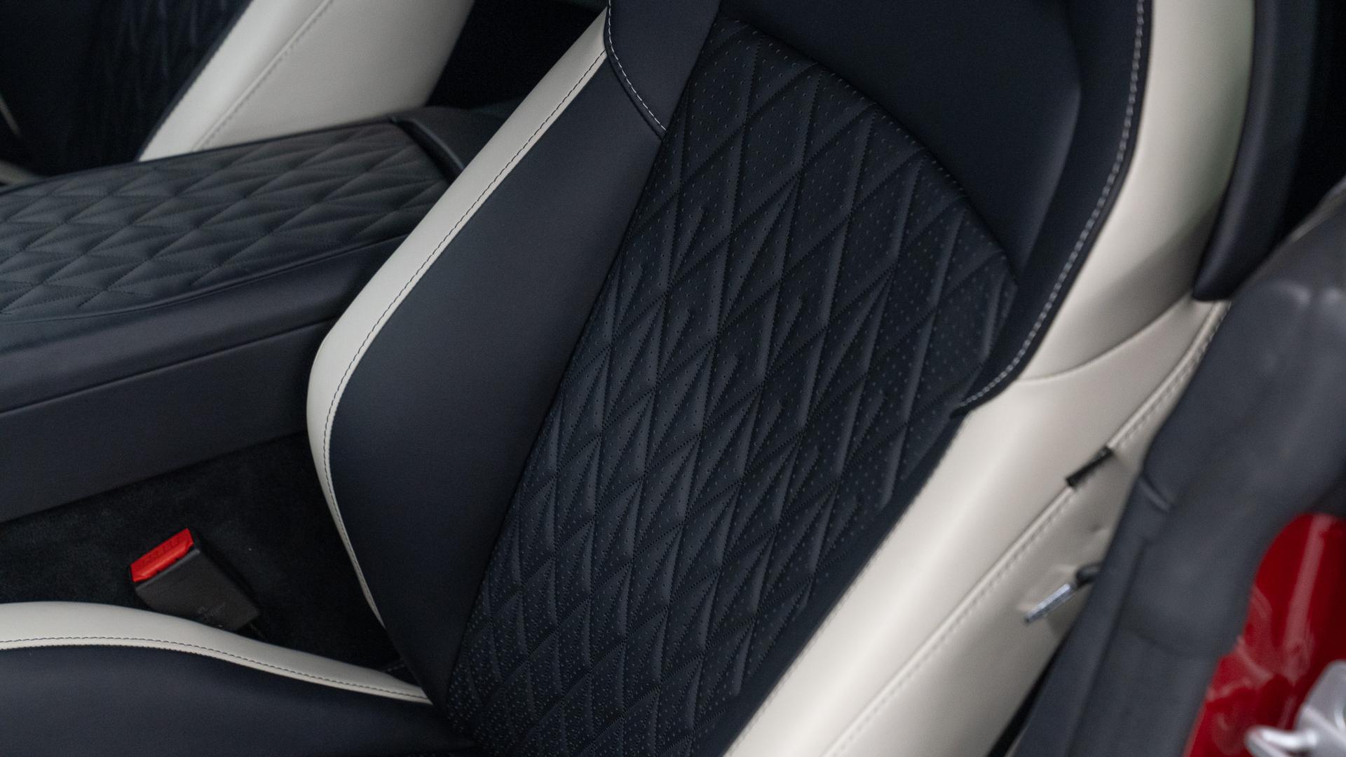 Aston Martin DB12 Photo 6037aa07-9b9c-494e-b940-716ef2bdca94.jpg