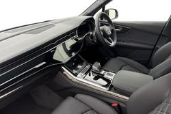AUDI  Q7 Photo 2