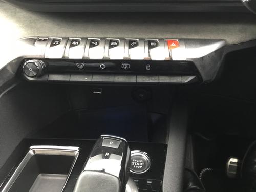 Peugeot 3008 Photo 60479206-f466-444f-9446-cf9e12e82e25.JPG