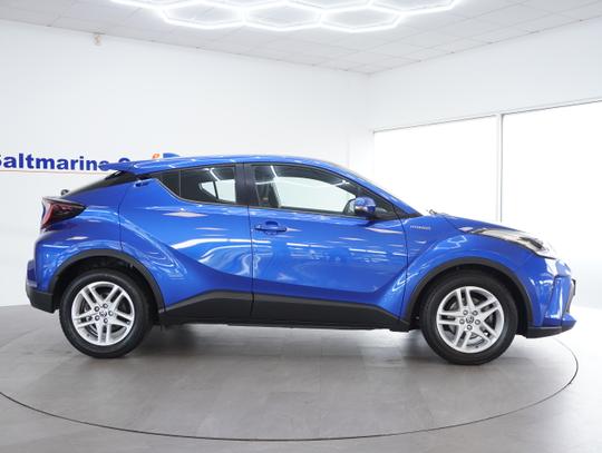 Toyota C-HR Photo 604c2dab-436a-40f6-ba6a-6f4ead9bc685.jpg