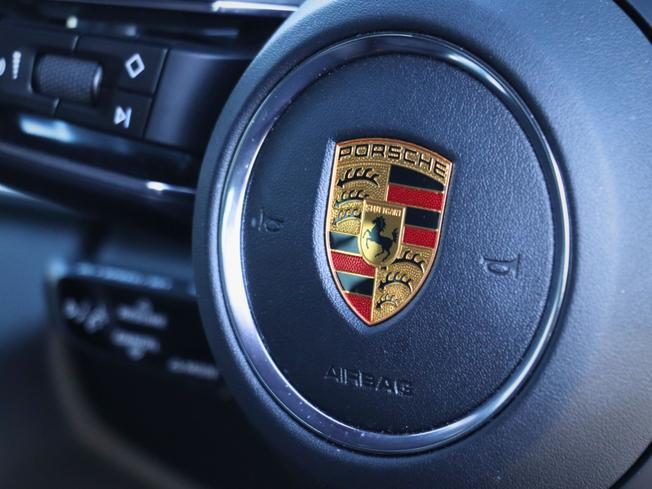 PORSCHE Panamera Photo 32