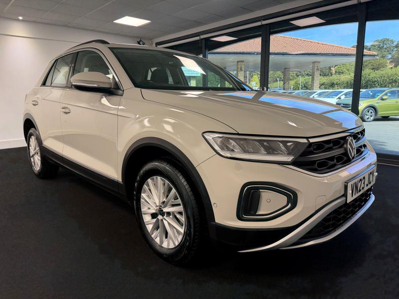 Volkswagen T-Roc Photo 607e04a0-8230-4321-b528-54ef7bfea747.jpg
