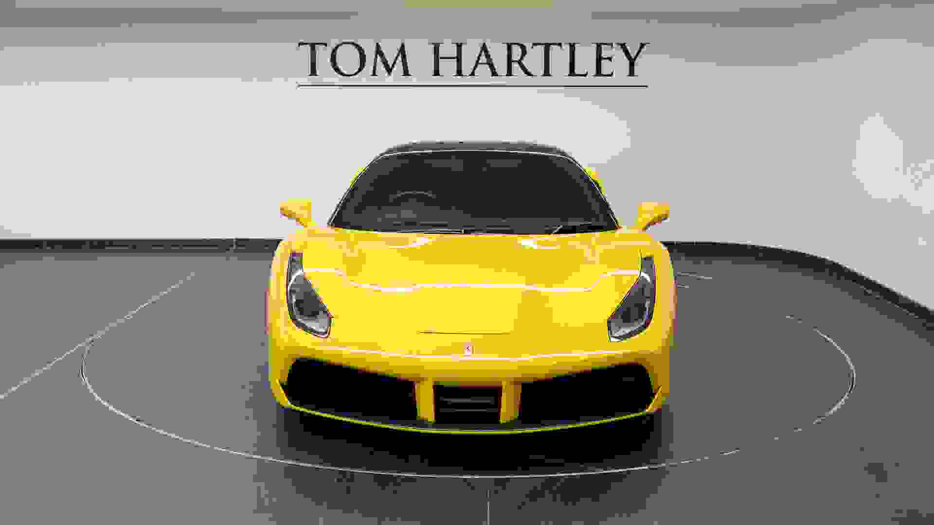 Ferrari 488 Photo 60a37f35-0f2b-4882-bb7b-2d5a6f472d7f.jpg