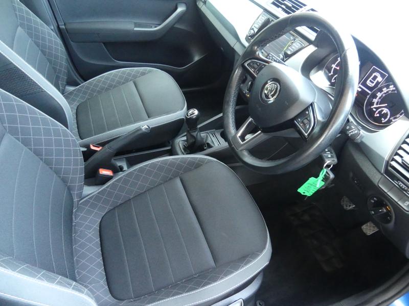Skoda Fabia Photo 60a51a2d-f086-4b07-b57c-3c217d19717c.jpg
