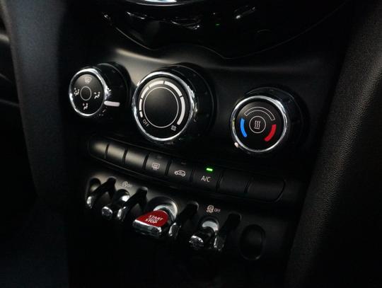 MINI Hatch Photo 60a5cffe-3df0-4eef-b08c-0b176456b8b6.jpg
