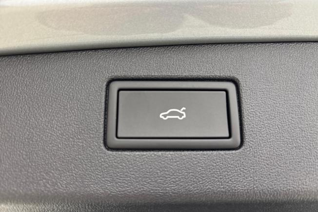 VOLKSWAGEN  Tiguan Photo 21