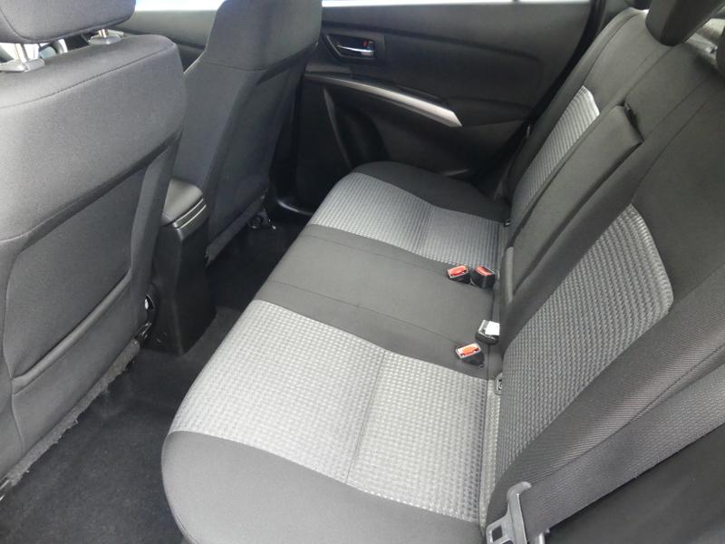 Suzuki S-Cross Photo 60abee89-c4f1-4321-be90-c36d9bf4e8a0.jpg