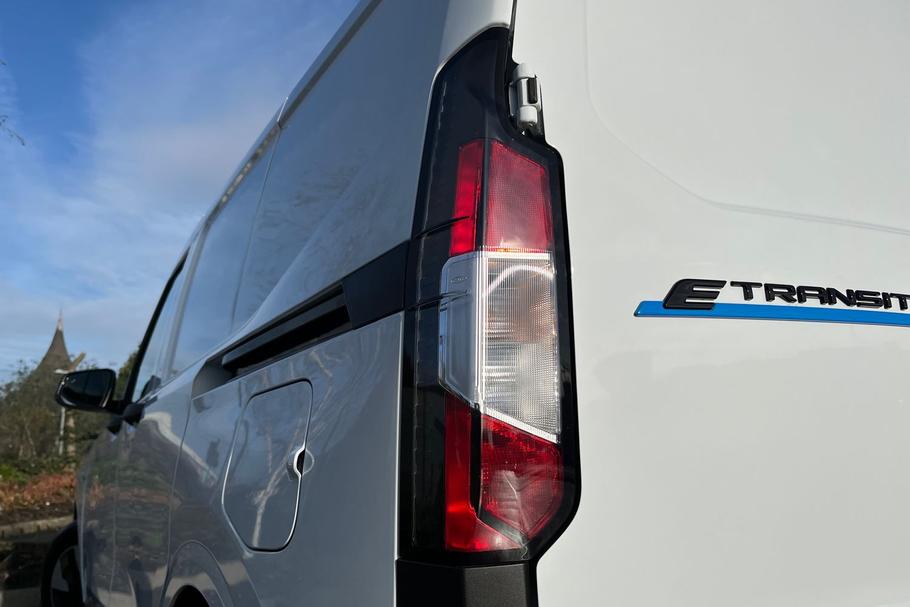 Used Ford E-TRANSIT COURIER ECOUIRER5 27
