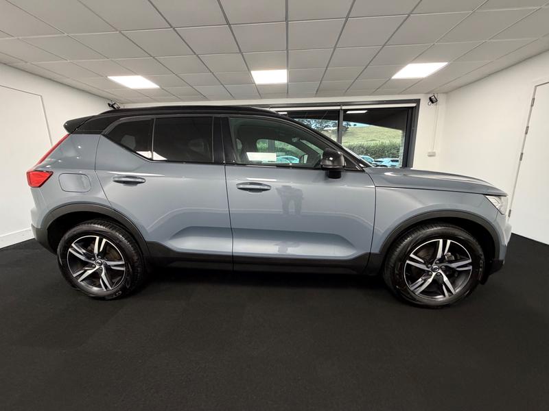 Volvo XC40 Photo 60be769a-875b-4af0-ab69-122ffab492cc.jpg