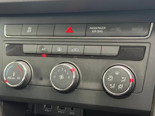 SEAT Leon Photo 60bea305-d3a3-4537-ad51-57a91868067e.jpeg