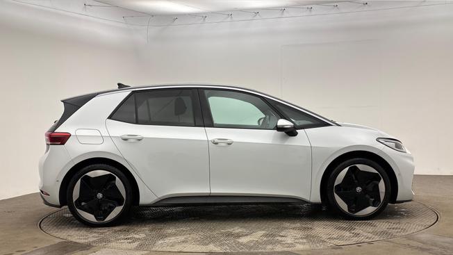 VOLKSWAGEN ID.3 Photo 4