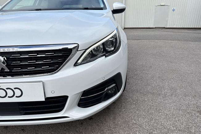 PEUGEOT 308 Photo 29