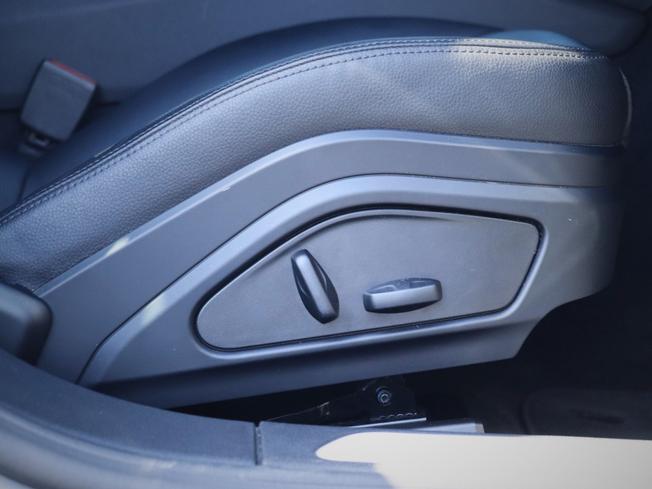 PORSCHE Panamera Photo 25