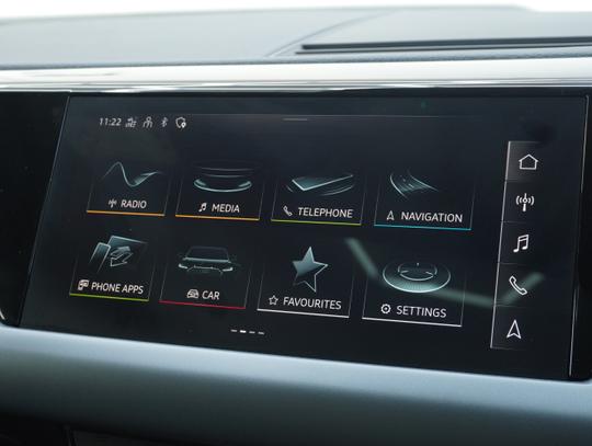 Audi e-tron GT Photo 60eaf52e-d0be-4cb4-8c1f-0882e8fd6173.jpg