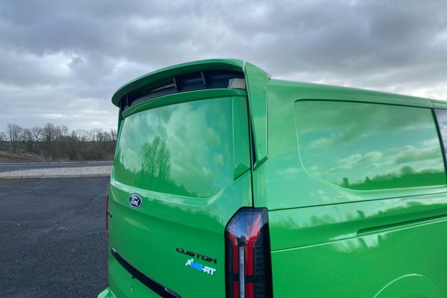 Ford TRANSIT CUSTOM Photo 60ef37b3-f533-4e1d-95f8-5bd5c236c47b.jpg