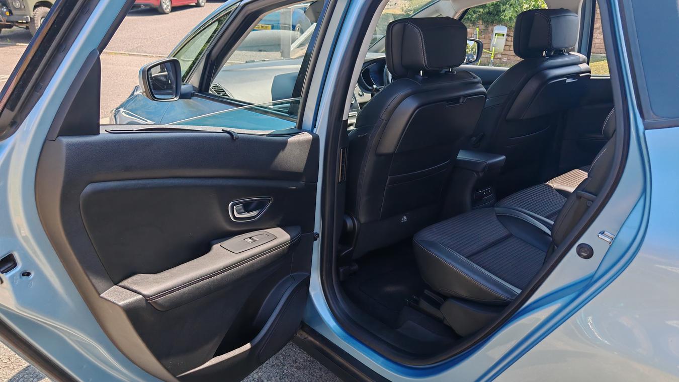Used Renault Scenic WT66EHH 21