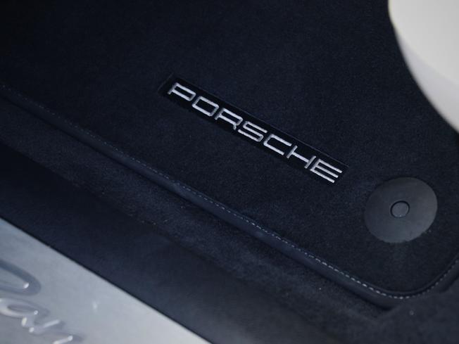 PORSCHE Panamera Photo 29