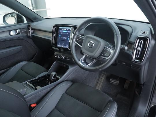 Volvo XC40 Photo 6130882f-55c4-41ef-ad2e-23d6767ca375.jpg