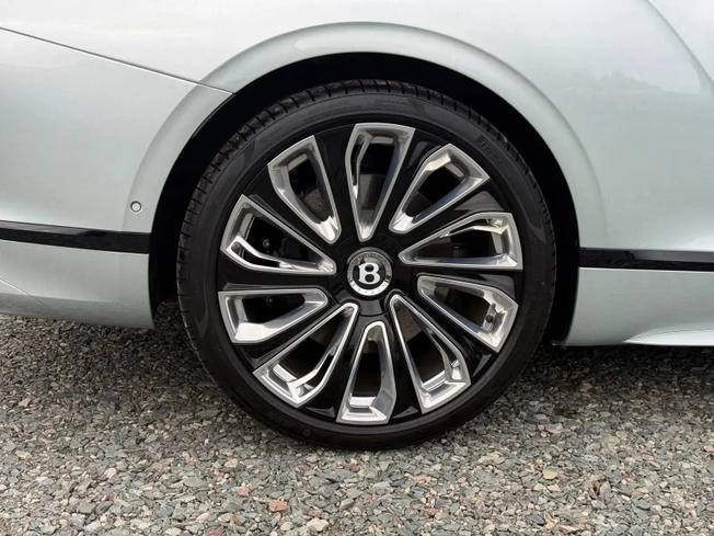 BENTLEY Continental Photo 15