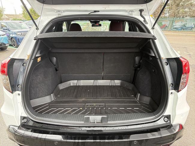 Honda HR-V Photo 613befa8-9d7b-4f96-b30b-23cb660d97eb.jpg