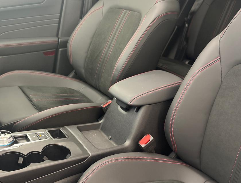 Ford Kuga Photo 613f0989-3fa0-408e-965b-f15962703447.jpg