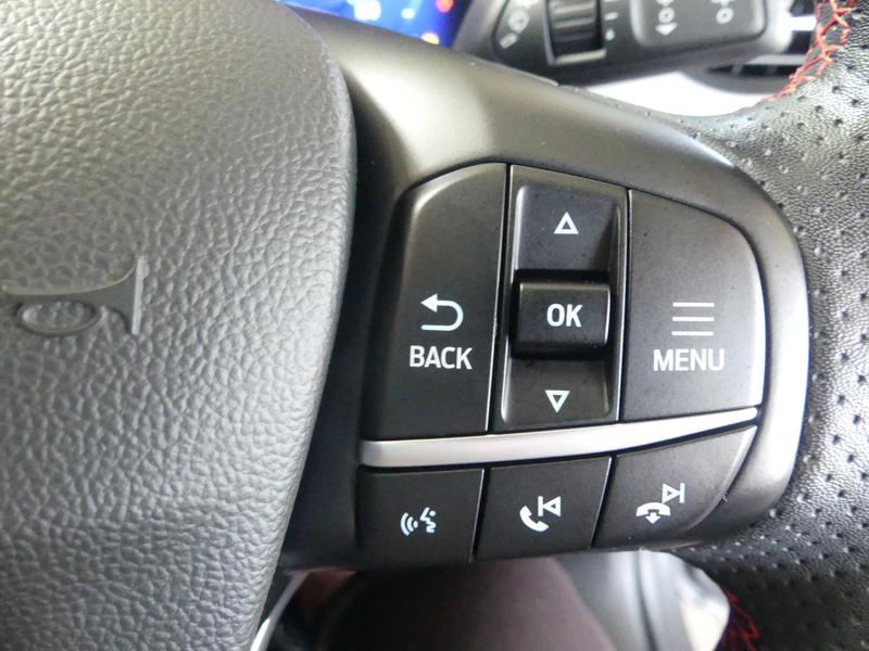 Ford Kuga Photo 614b33fe-10ac-4f53-a88b-3bf237c0a7b6.jpg