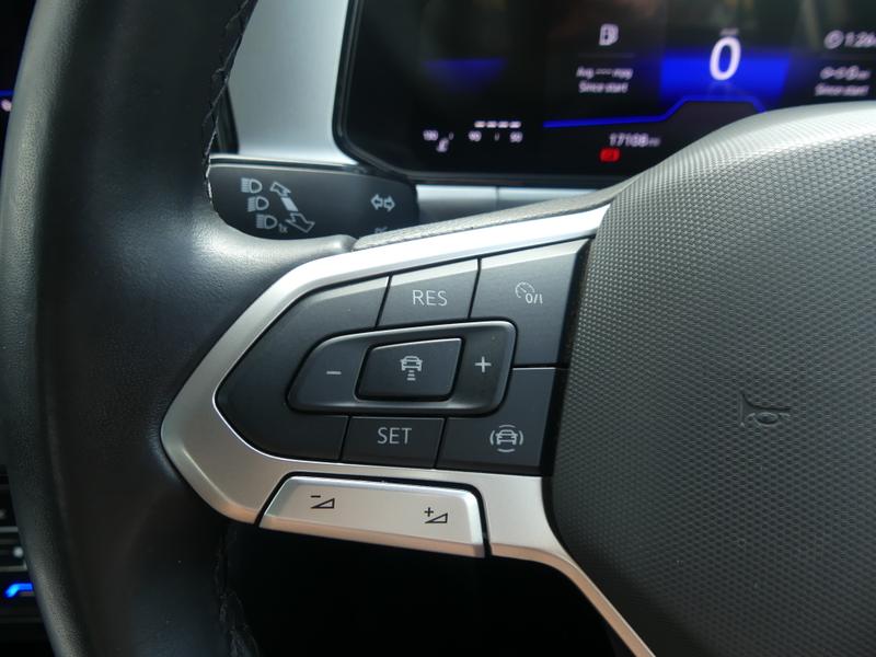 Volkswagen T-Roc Photo 615f85fe-94dd-4138-ac02-684ce0286d79.jpg