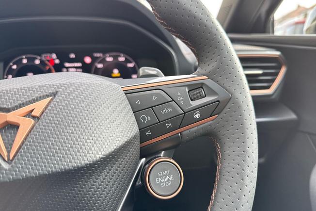 CUPRA Leon Photo 17