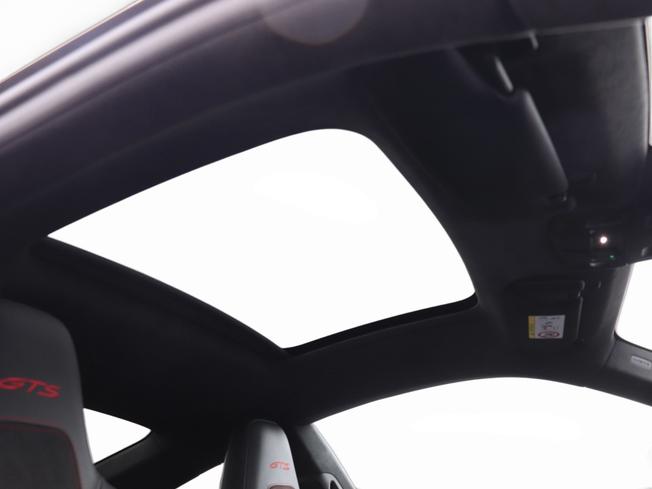 PORSCHE 911 Photo 18