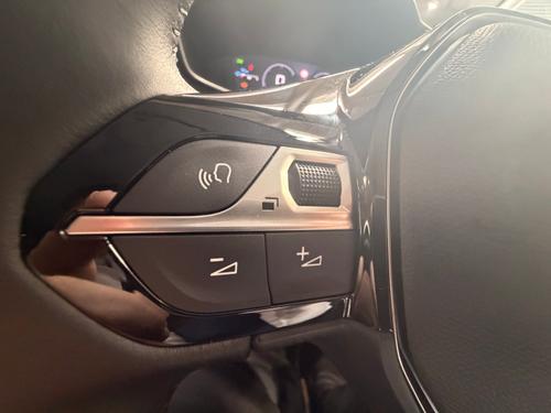 Peugeot 208 Photo 618dda71-ffc2-453c-8f62-9213a57ad1f0.jpeg