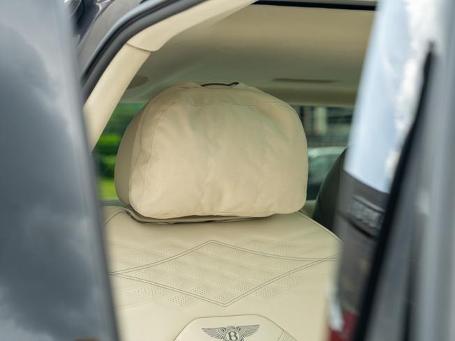BENTLEY Bentayga Photo 26