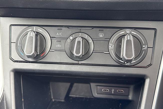 Volkswagen Polo Photo 22