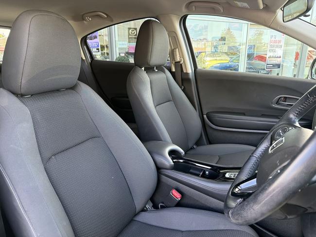 Honda HR-V Photo 61a82f3d-0e6d-4a10-ab34-fb6fd4e803d6.jpg
