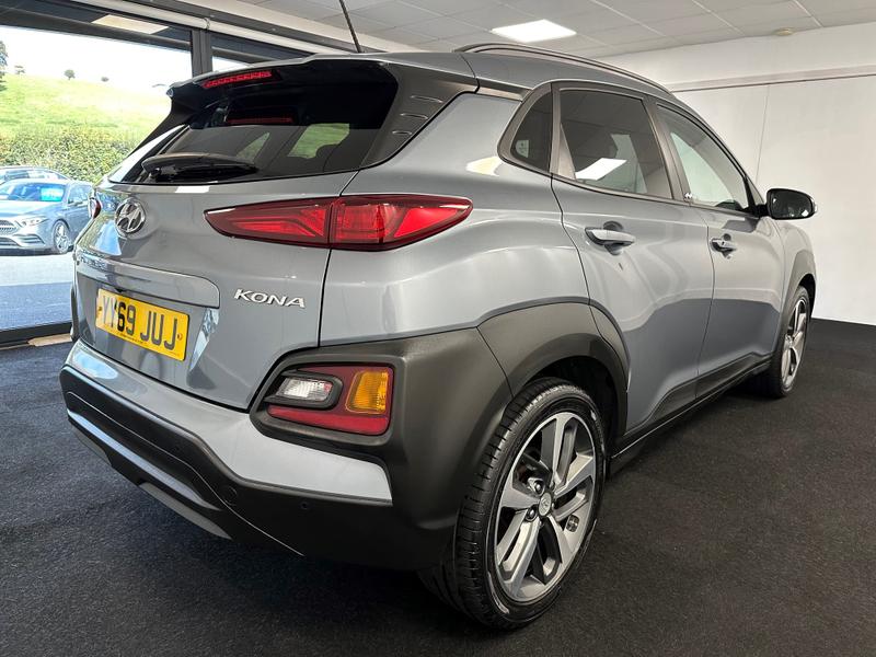 Hyundai KONA Photo 61aadc42-acb7-484c-807c-af43d6c96f1c.jpg