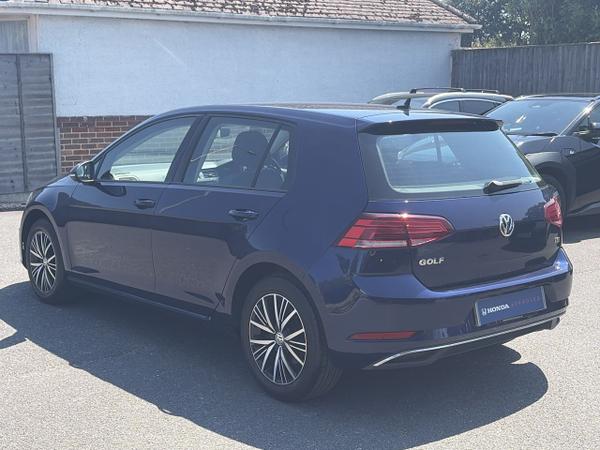 Volkswagen Golf Photo 12