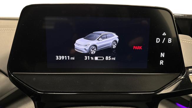 VOLKSWAGEN ID.4 Photo 9