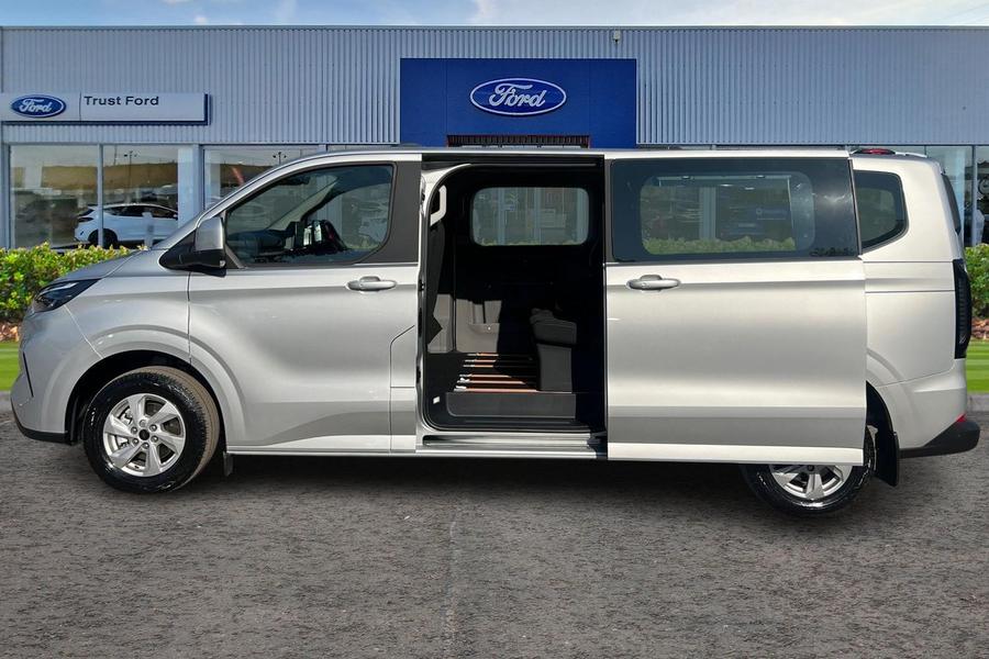 Ford Tourneo Custom V710 Zetec/Trend Bus M1 320 L2 2.0L EcoBl Photo 61e62cb8-6b8d-4f8f-8c1e-4c9f5615ef24.jpg