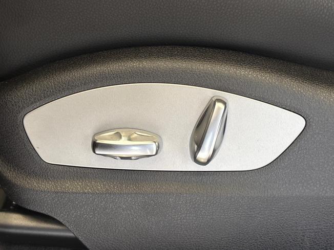 PORSCHE Macan Photo 35