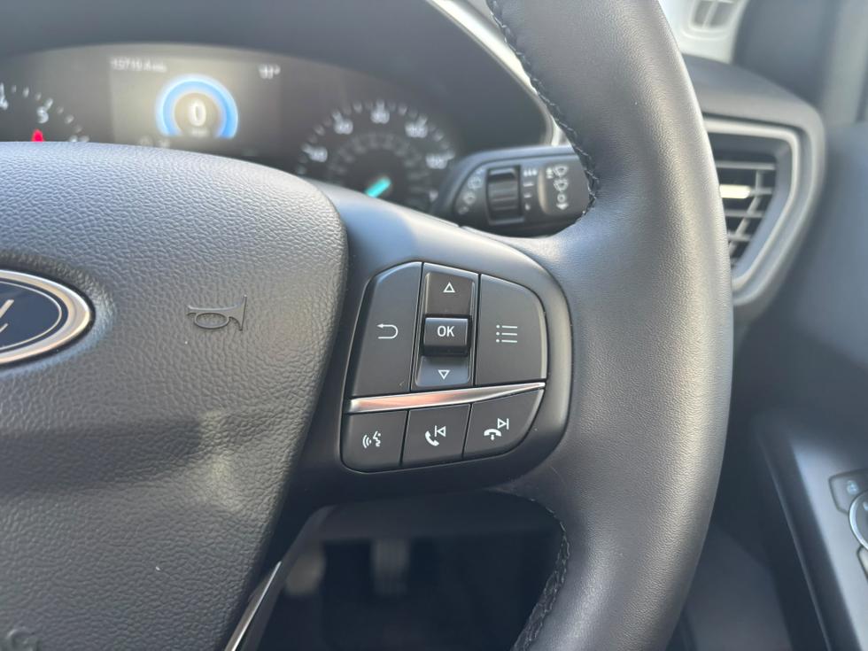 Ford Focus Photo 6201e947-b8cc-47bd-8c4f-da7d95db05b7.jpeg