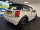 MINI Hatch Photo 9
