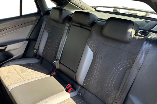 VOLKSWAGEN Id.5 Photo 11