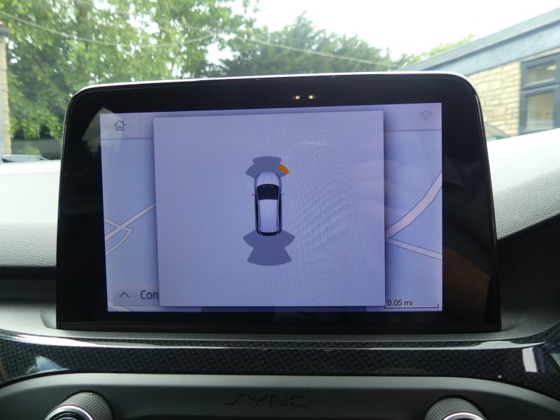 Ford Focus Photo 622ea927-d493-4a8d-98c6-ed42836b94c7.jpg