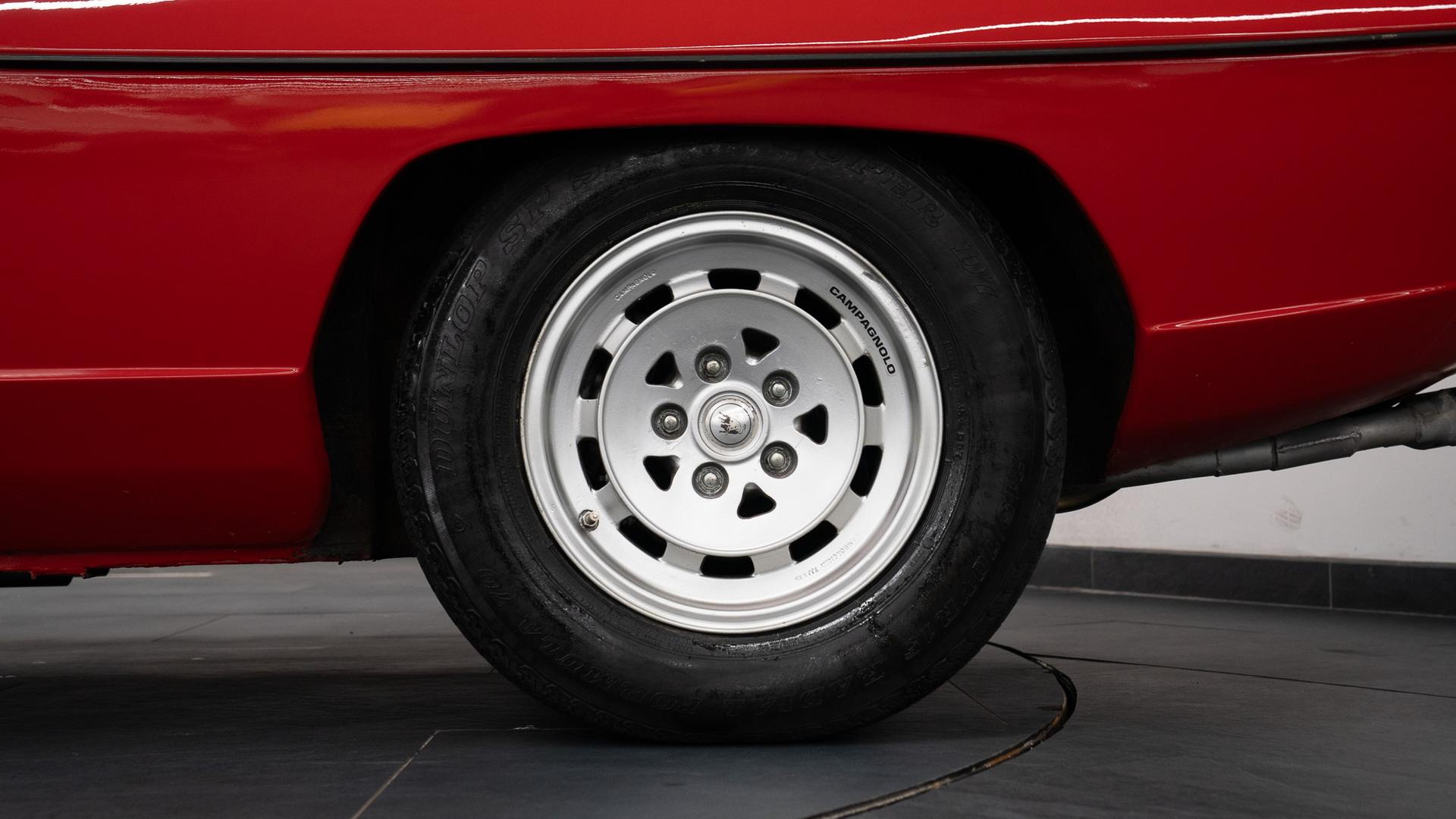 LAMBORGHINI Espada Photo 62390959-03ac-4103-8a43-e148f8945415.jpg