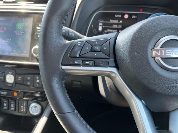 Nissan Leaf Photo 623f0453-b13d-448d-b749-0e9b2fb48869.jpg
